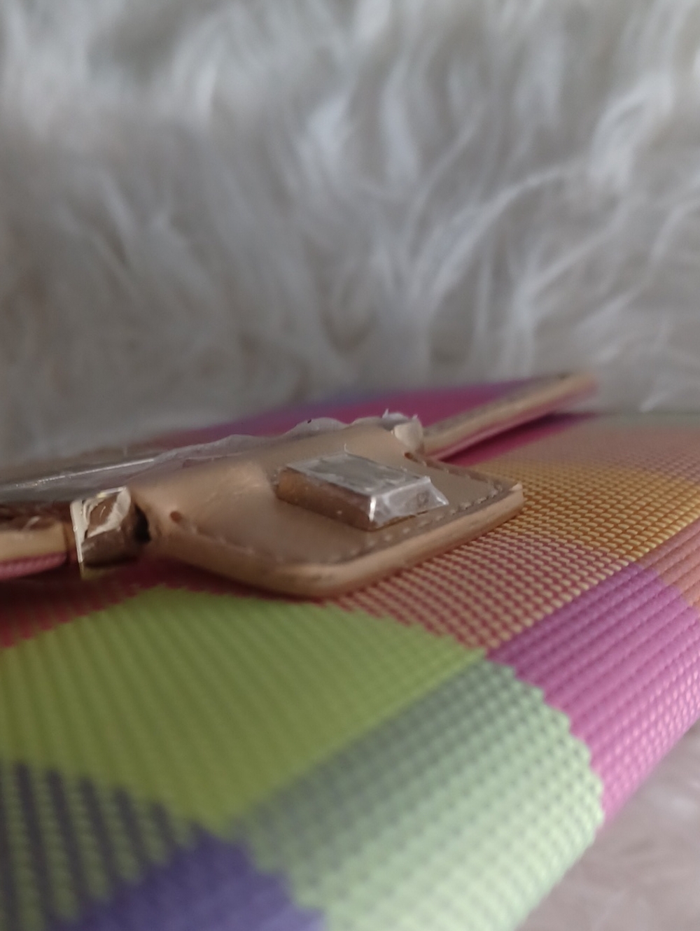 Liz Claiborne Colorful Wallet - Picture 15 of 16
